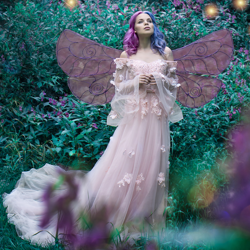 Trend fairycore to hit 2021 w modzie. Teraz influencerki przebierają się za… wróżki. Dołączysz?